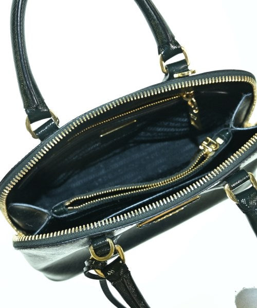 PRADA กระเป๋าถือ