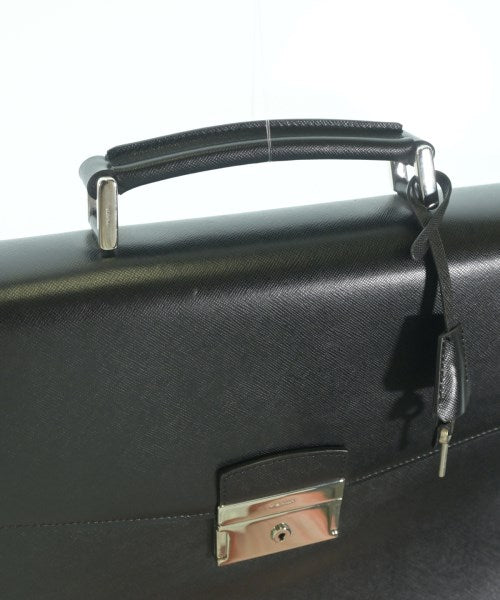 PRADA กระเป๋าธุรกิจ