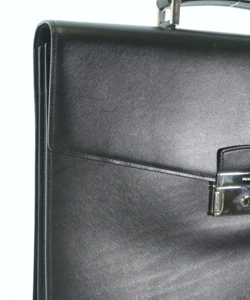 PRADA กระเป๋าธุรกิจ