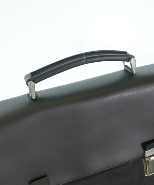 PRADA กระเป๋าธุรกิจ