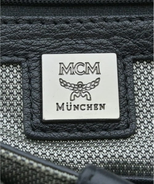 MCM คลัตช์