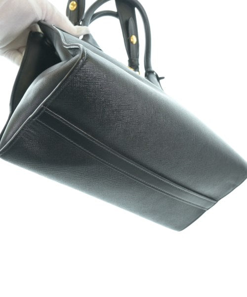 PRADA กระเป๋าถือ