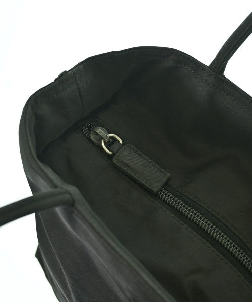 PRADA กระเป๋าถือ