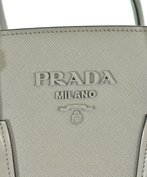 PRADA กระเป๋าถือ