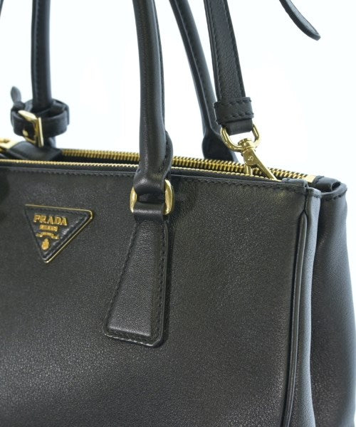 PRADA กระเป๋าถือ