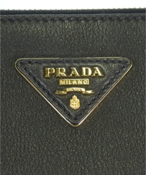 PRADA กระเป๋าถือ