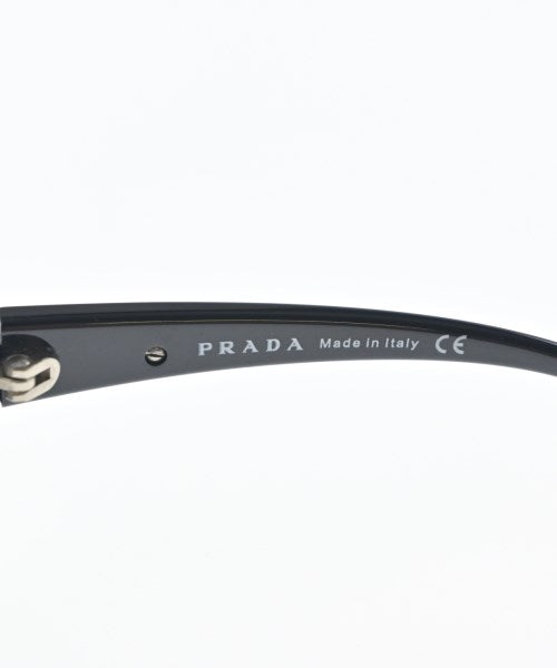 PRADA แว่นกันแดด