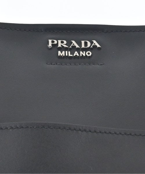 PRADA กระเป๋าถือขนาดใหญ่