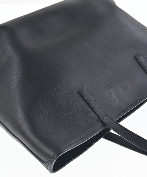 PRADA กระเป๋าถือขนาดใหญ่
