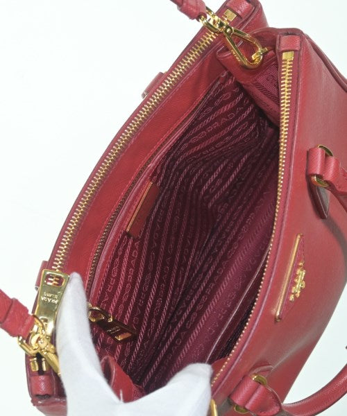 PRADA กระเป๋าถือ