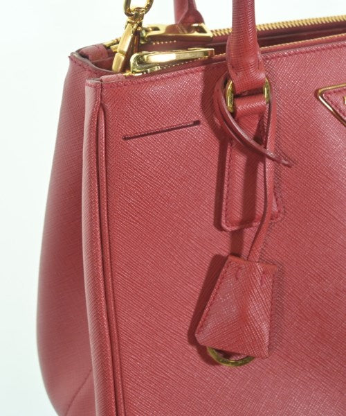 PRADA กระเป๋าถือ