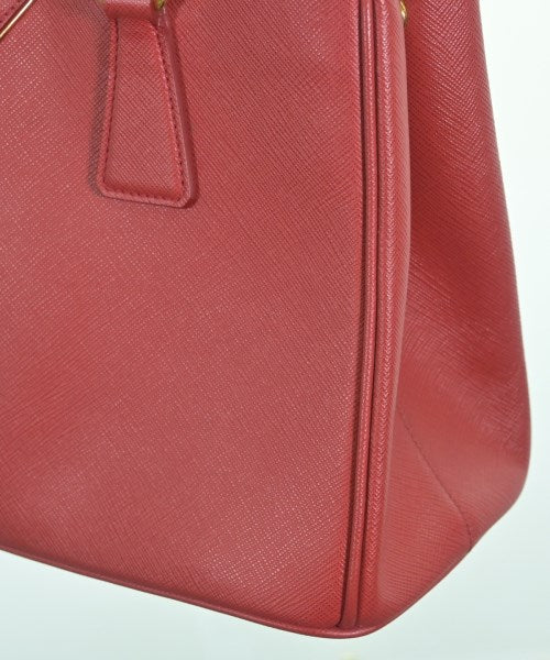 PRADA กระเป๋าถือ