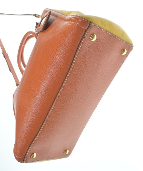 PRADA กระเป๋าถือ