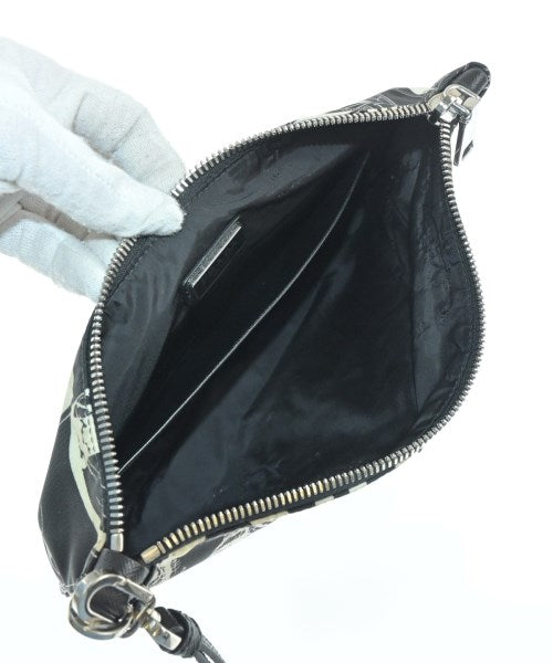 PRADA กระเป๋า