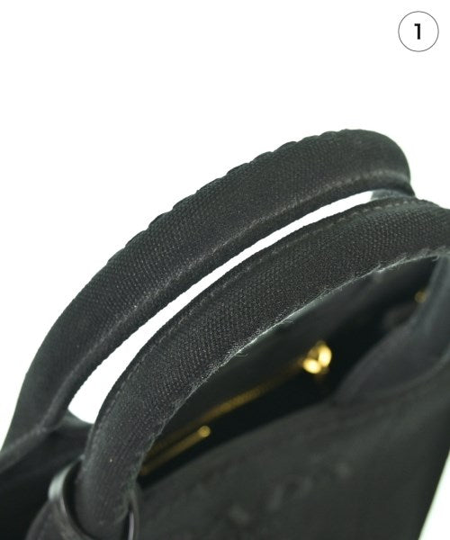 PRADA กระเป๋าถือขนาดใหญ่
