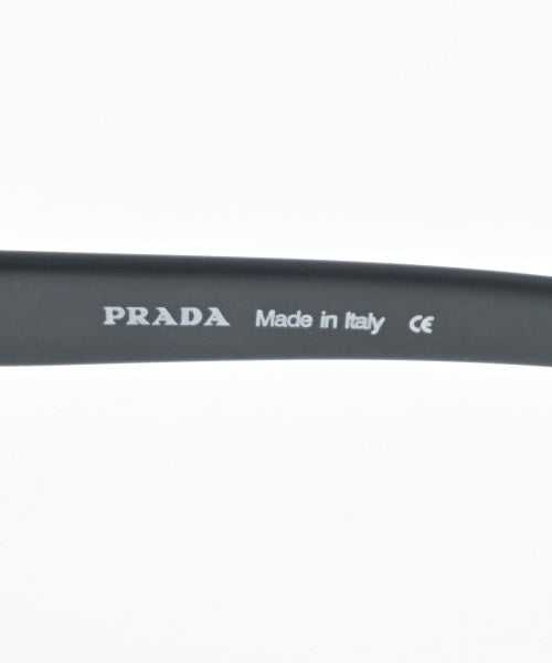 PRADA แว่นกันแดด