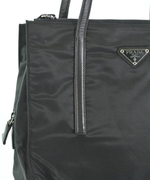 PRADA กระเป๋าถือขนาดใหญ่