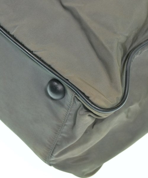 PRADA กระเป๋าใส่อุปกรณ์ขนาดใหญ่