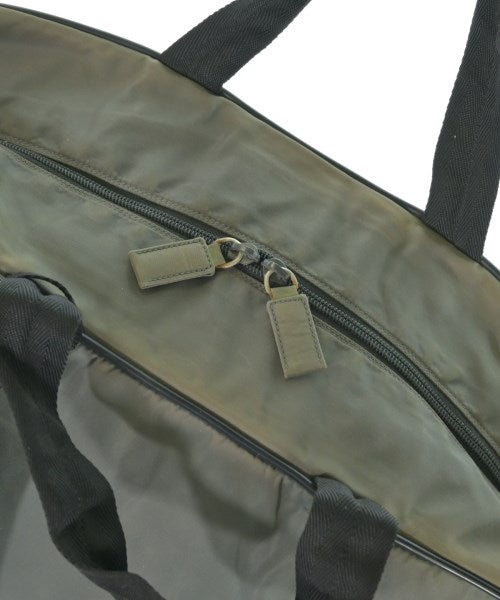 PRADA กระเป๋าใส่อุปกรณ์ขนาดใหญ่