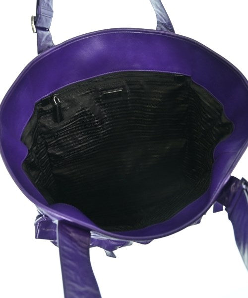 PRADA กระเป๋าถือขนาดใหญ่