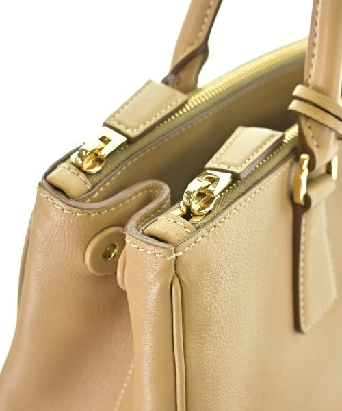 PRADA กระเป๋าถือ