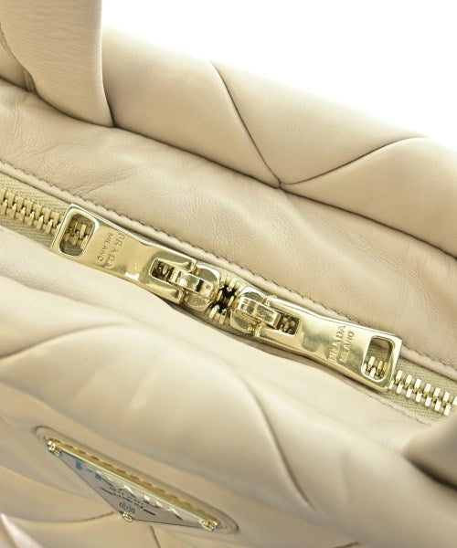 PRADA กระเป๋าถือ