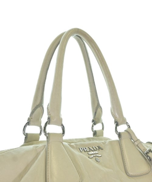 PRADA กระเป๋า อื่น