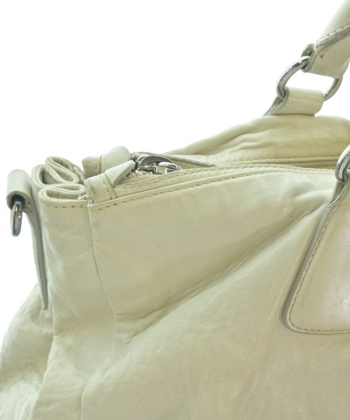 PRADA กระเป๋า อื่น