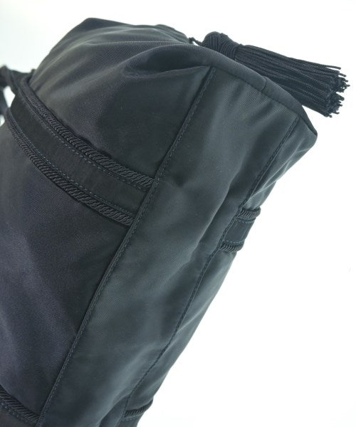 PRADA กระเป๋าถือ