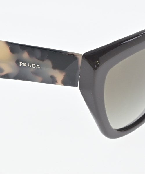 PRADA แว่นกันแดด