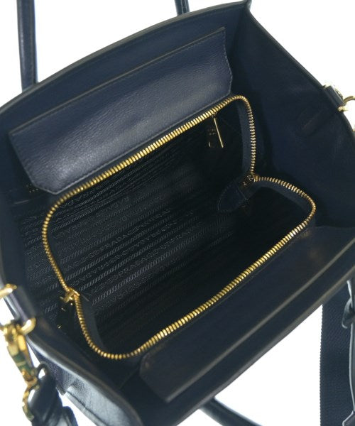 PRADA กระเป๋าถือ