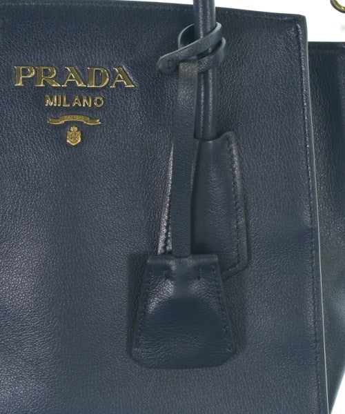 PRADA กระเป๋าถือ