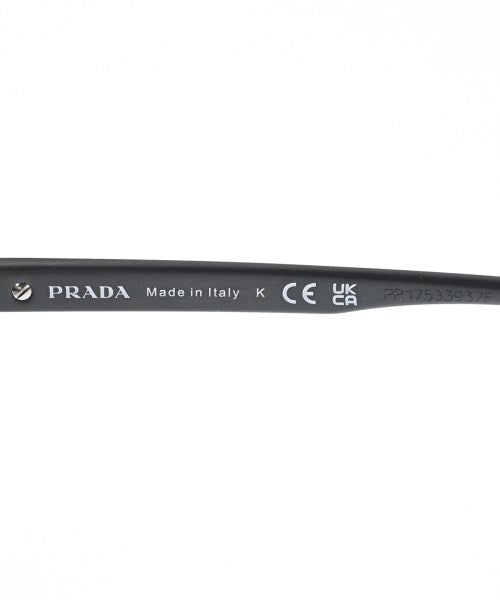 PRADA แว่นกันแดด