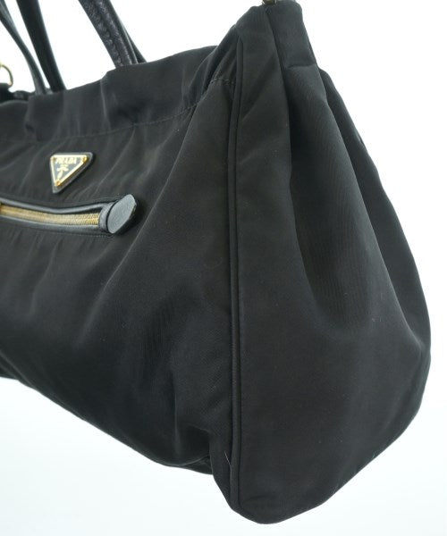 PRADA กระเป๋าถือ