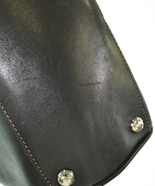 PRADA กระเป๋าถือขนาดใหญ่