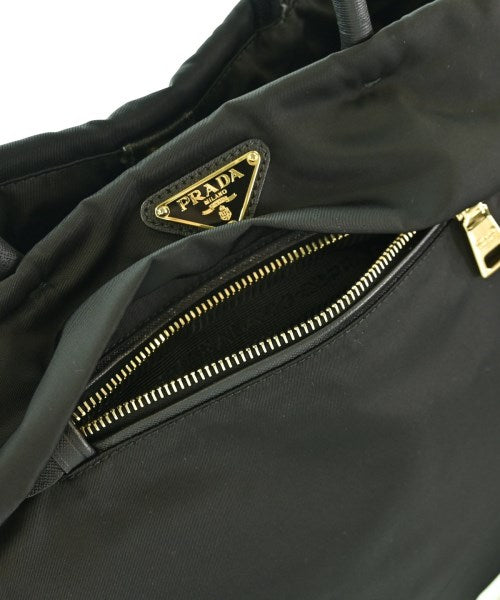 PRADA กระเป๋าถือ