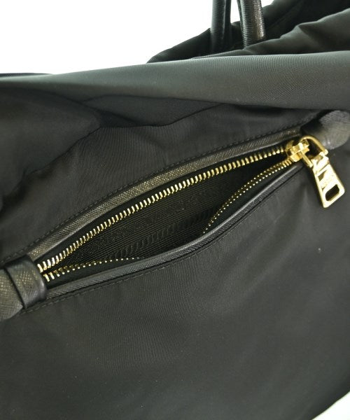 PRADA กระเป๋าถือ