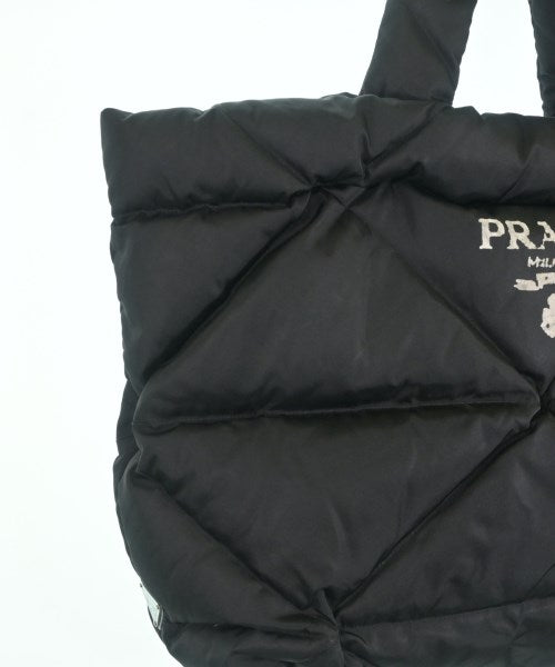 PRADA กระเป๋าถือขนาดใหญ่