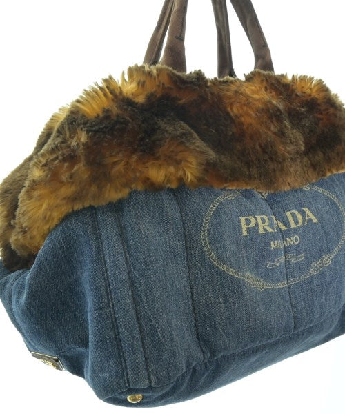 PRADA กระเป๋าถือขนาดใหญ่