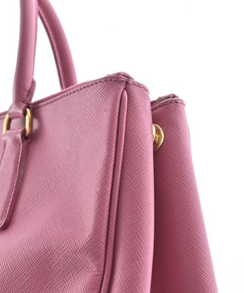 PRADA กระเป๋าถือ