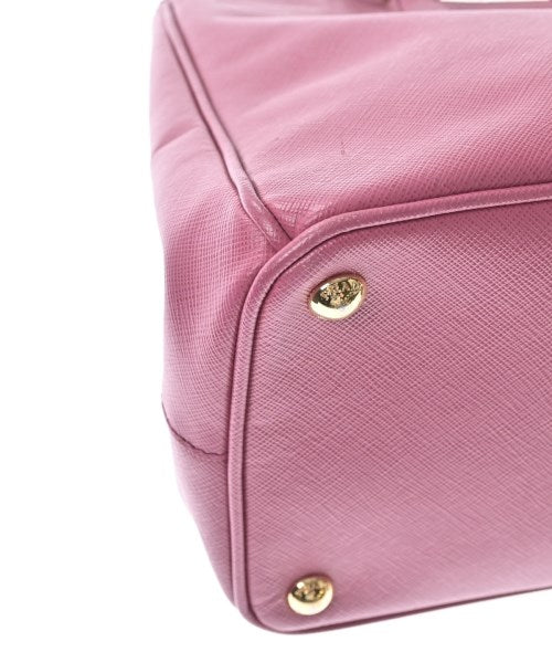 PRADA กระเป๋าถือ