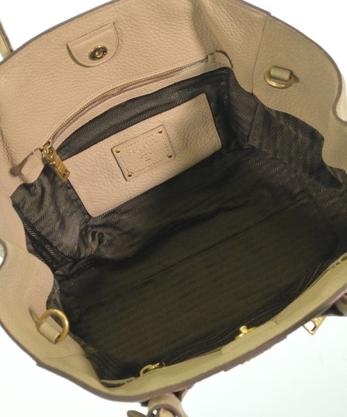 PRADA กระเป๋าถือ