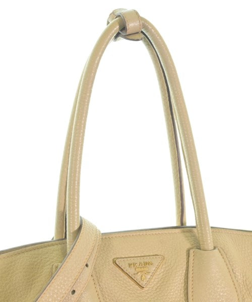 PRADA กระเป๋าถือ