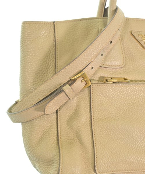 PRADA กระเป๋าถือ