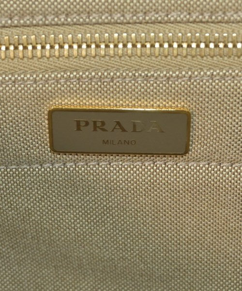 PRADA เป้สะพายหลัง