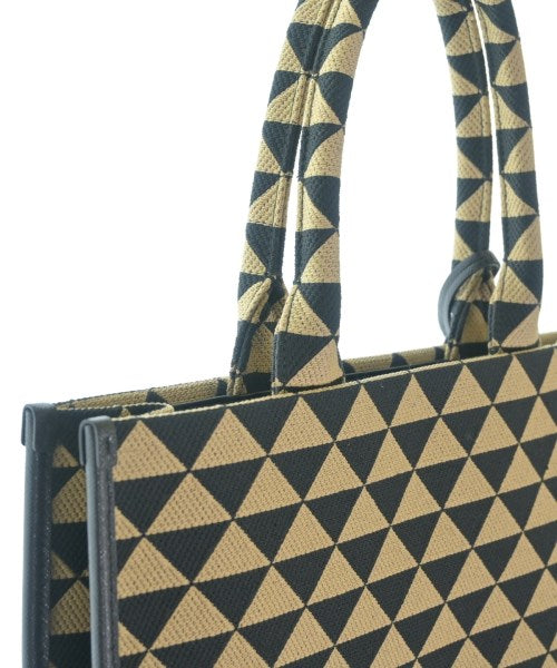 PRADA กระเป๋าถือขนาดใหญ่