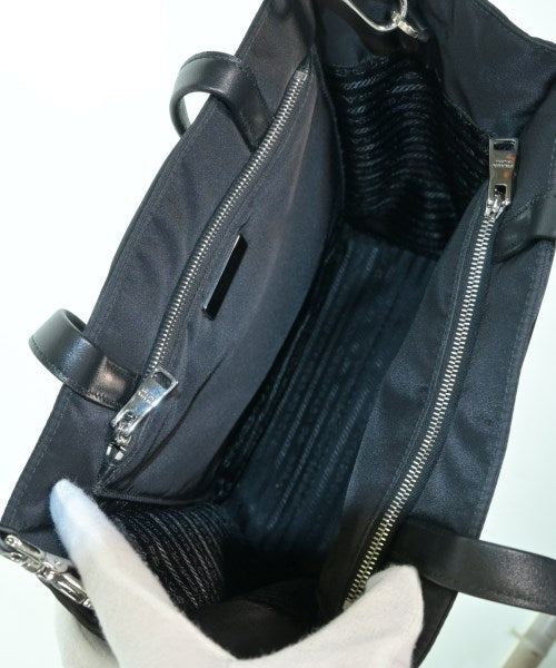 PRADA กระเป๋าถือขนาดใหญ่