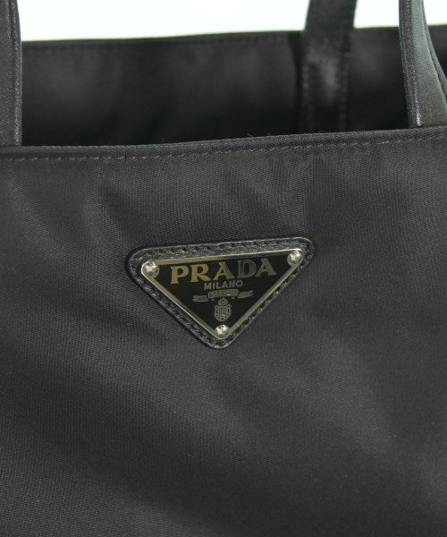 PRADA กระเป๋าถือขนาดใหญ่