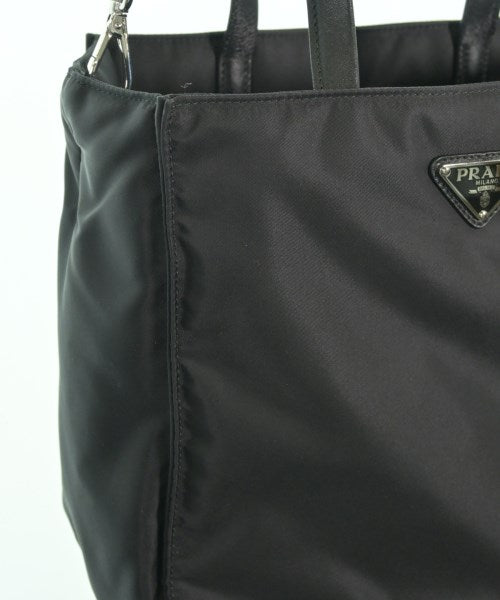PRADA กระเป๋าถือขนาดใหญ่