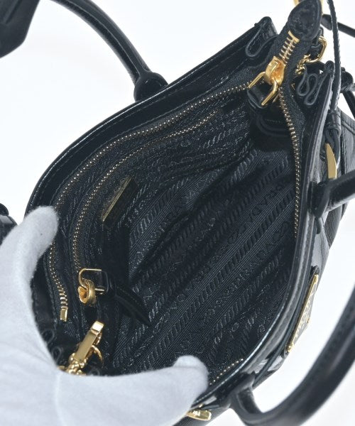 PRADA กระเป๋าถือ